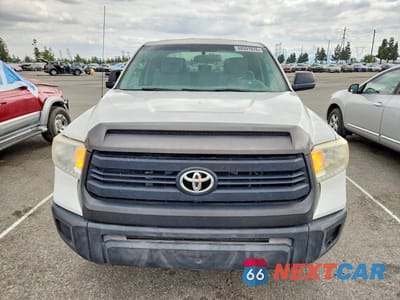 Piąte zdjęcie samochodu w środku: 2015 TOYOTA TUNDRA SR VIN:5TFRM5F14FX085000 - miniatura