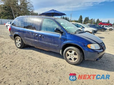 Czwarte zdjęcie samochodu z boku: 2006 DODGE GRAND CARAVAN SXT VIN:2D4GP44L06R722513 - miniatura