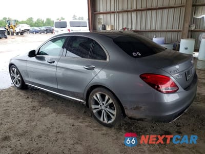 Drugie zdjęcie samochodu z przodu: 2015 MERCEDES-BENZ C 300 VIN:55SWF4JB4FU052692 - miniatura