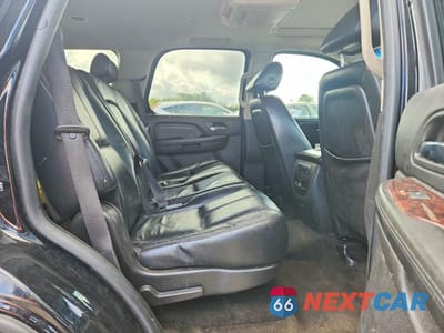 Zdjęcie 11 z 13 samochodu: 2008 GMC YUKON DENALI VIN:1GKFK63848J153676 - miniatura