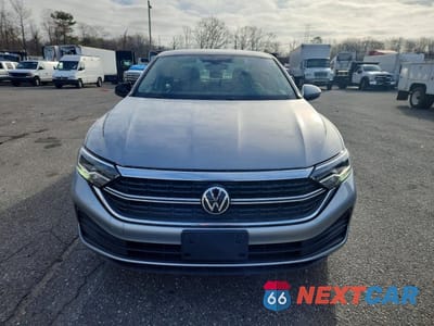 Piąte zdjęcie samochodu w środku: 2024 VOLKSWAGEN JETTA S VIN:3VW5M7BU8RM040305 - miniatura