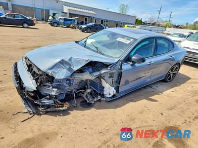 2024 VOLVO S60 PLUS 7JRL12TL5RG282444 - główne zdjęcie licytacji z USA - miniatura