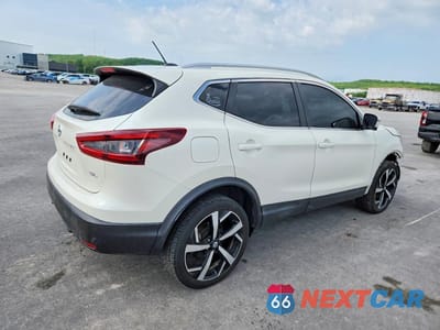 Trzecie zdjęcie samochodu z tyłu: 2020 NISSAN ROGUE SPORT SL VIN:JN1BJ1CV4LW253569 - miniatura
