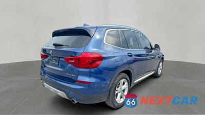 Czwarte zdjęcie samochodu z boku: 2019 BMW X3 SDRIVE30I VIN:5UXTR7C57KLE94458 - miniatura