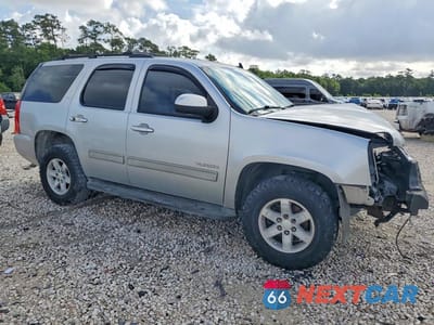Czwarte zdjęcie samochodu z boku: 2012 GMC YUKON SLT VIN:1GKS2CE08CR161651 - miniatura