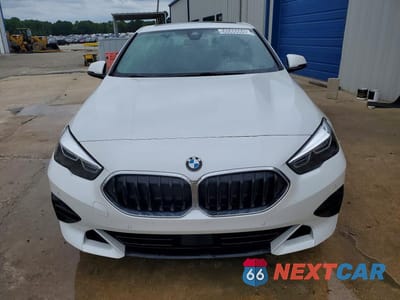 Piąte zdjęcie samochodu w środku: 2024 BMW 228I VIN:WBA53AK04R7R66739 - miniatura