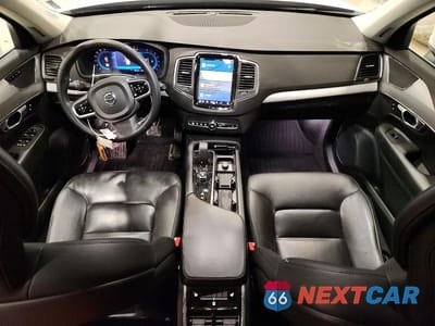 Zdjęcie 8 z 13 samochodu: 2023 VOLVO XC90 CORE VIN:YV4L12PV5P1962674 - miniatura