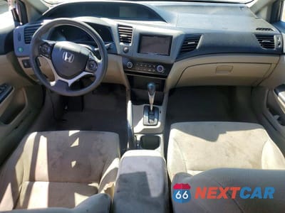Zdjęcie 8 z 12 samochodu: 2012 HONDA CIVIC LX VIN:19XFB2F50CE364935 - miniatura