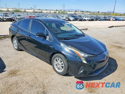 Czwarte zdjęcie samochodu z boku: 2017 TOYOTA PRIUS TWO VIN:JTDKBRFUXH3546705 - miniatura