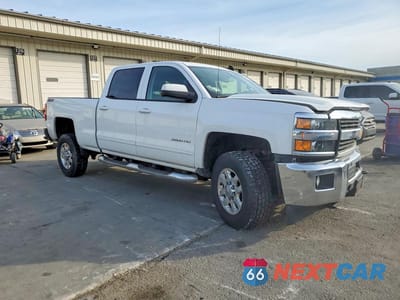 Czwarte zdjęcie samochodu z boku: 2017 CHEVROLET SILVERADO K2500 HEAVY DUTY LT VIN:1GC1KVEG4HF183087 - miniatura