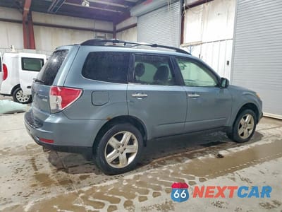 Trzecie zdjęcie samochodu z tyłu: 2010 SUBARU FORESTER 2.5X PREMIUM VIN:JF2SH6CC7AH762448 - miniatura
