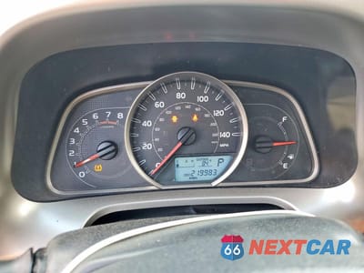 Zdjęcie 9 z 13 samochodu: 2014 TOYOTA RAV4 XLE VIN:JTMWFREV1EJ007929 - miniatura