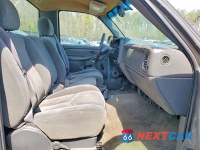 Zdjęcie 10 z 11 samochodu: 2004 CHEVROLET SILVERADO C1500 VIN:1GCEC14X94Z127955 - miniatura