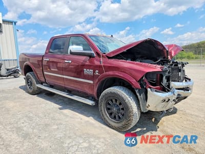 Czwarte zdjęcie samochodu z boku: 2016 RAM 2500 LARAMIE VIN:3C6UR5FL2GG253081 - miniatura