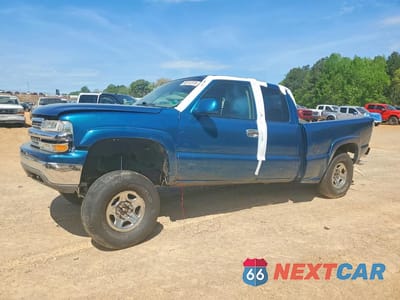 2000 CHEVROLET SILVERADO K1500 2GCEK19TXY1274325 - główne zdjęcie licytacji z USA - miniatura