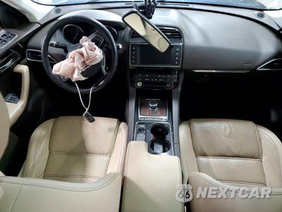 Zdjęcie 8 z 12 samochodu: 2017 JAGUAR F-PACE PRESTIGE VIN:SADCK2BV5HA490649 - miniatura