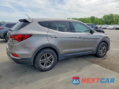 Trzecie zdjęcie samochodu z tyłu: 2018 HYUNDAI SANTA FE SPORT 2.4L VIN:5XYZTDLB3JG553515 - miniatura