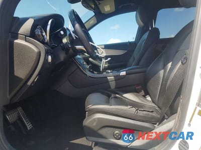 Zdjęcie 7 z 13 samochodu: 2019 MERCEDES-BENZ GLC 300 VIN:WDC0G4JB3KF548474 - miniatura