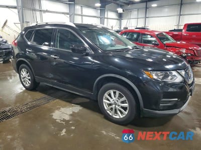 Czwarte zdjęcie samochodu z boku: 2018 NISSAN ROGUE SV VIN:KNMAT2MV9JP505637 - miniatura