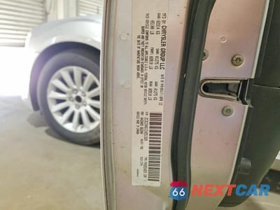 Zdjęcie 12 z 12 samochodu: 2012 CHRYSLER 300 VIN:2C3CCAAG1CH251569 - miniatura