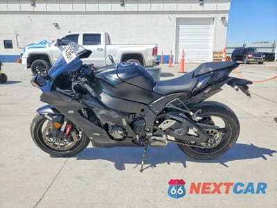 Trzecie zdjęcie samochodu z tyłu: 2025 KAWASAKI ZX1002 L VIN:JKBZXVL19SA019069 - miniatura