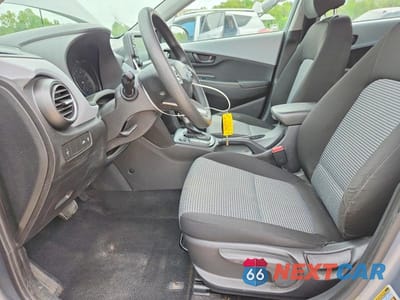 Zdjęcie 7 z 13 samochodu: 2019 HYUNDAI KONA SE VIN:KM8K1CAAXKU374203 - miniatura