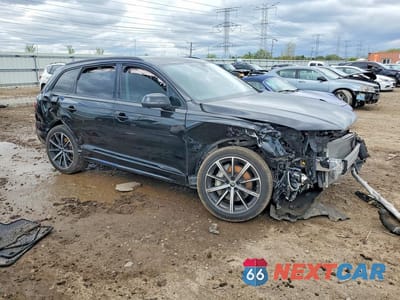 Czwarte zdjęcie samochodu z boku: 2023 AUDI Q7 PREMIUM PLUS VIN:WA1LXBF70PD004037 - miniatura