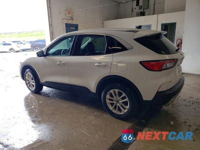 Drugie zdjęcie samochodu z przodu: 2021 FORD ESCAPE SE VIN:1FMCU9G63MUA45489 - miniatura