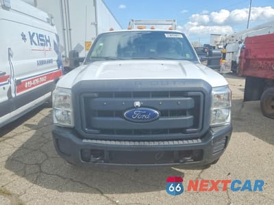 Piąte zdjęcie samochodu w środku: 2012 FORD F350 SUPER DUTY UTILITY / SERVICE TRUCK VIN:1FDRF3G6XCEC67313 - miniatura