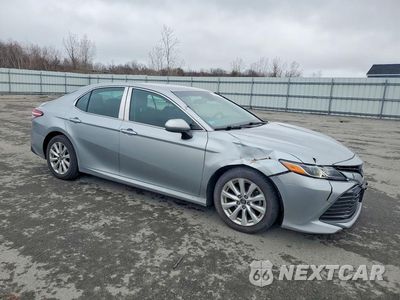Czwarte zdjęcie samochodu z boku: 2018 TOYOTA CAMRY LE VIN:4T1B11HK4JU101405 - miniatura
