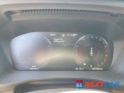 Zdjęcie 9 z 12 samochodu: 2019 VOLVO XC40 T5 MOMENTUM VIN:YV4162UK3K2116209 - miniatura