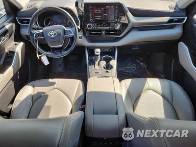 Zdjęcie 8 z 13 samochodu: 2021 TOYOTA HIGHLANDER XLE VIN:5TDGZRBH6MS543349 - miniatura