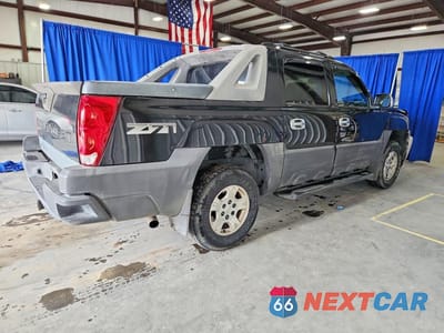 Trzecie zdjęcie samochodu z tyłu: 2004 CHEVROLET AVALANCHE K1500 VIN:3GNEK12T04G185270 - miniatura