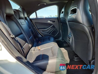 Zdjęcie 10 z 13 samochodu: 2017 MERCEDES-BENZ CLA 250 VIN:WDDSJ4EB3HN464055 - miniatura