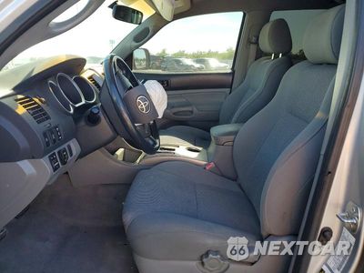 Zdjęcie 7 z 13 samochodu: 2006 TOYOTA TACOMA DOUBLE CAB PRERUNNER VIN:5TEJU62N56Z258527 - miniatura
