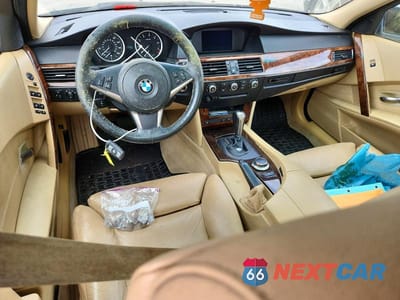 Zdjęcie 8 z 12 samochodu: 2007 BMW 525 I VIN:WBANE53537CY08358 - miniatura