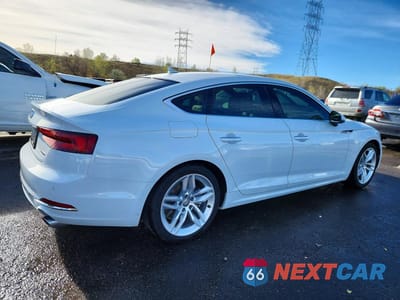 Trzecie zdjęcie samochodu z tyłu: 2019 AUDI A5 PREMIUM PLUS VIN:WAUBNCF54KA082503 - miniatura