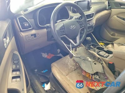 Zdjęcie 8 z 13 samochodu: 2020 HYUNDAI TUCSON LIMITED VIN:KM8J3CALXLU271422 - miniatura