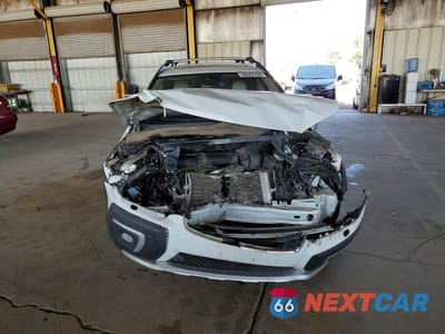 Piąte zdjęcie samochodu w środku: 2014 VOLVO XC70 3.2 VIN:YV4940BZ4E1185188 - miniatura
