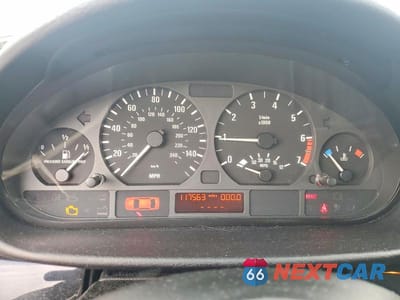 Zdjęcie 9 z 12 samochodu: 1999 BMW 323 I VIN:WBAAM3332XKC61046 - miniatura