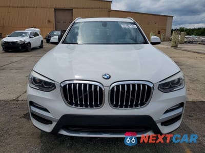 Piąte zdjęcie samochodu w środku: 2018 BMW X3 XDRIVE30I VIN:5UXTR9C50JLC79921 - miniatura