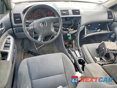 Zdjęcie 8 z 12 samochodu: 2003 HONDA ACCORD EX VIN:1HGCM56623A041367 - miniatura