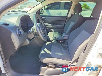 Zdjęcie 7 z 13 samochodu: 2014 JEEP COMPASS SPORT VIN:1C4NJCBA0ED595085 - miniatura