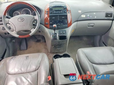 Zdjęcie 8 z 13 samochodu: 2005 TOYOTA SIENNA VIN:5TDZA22C05S320351 - miniatura