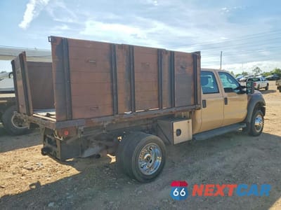 Trzecie zdjęcie samochodu z tyłu: 2013 FORD F450 SUPER DUTY FLATBED TRUCK VIN:1FD0W4GY6DEB65850 - miniatura