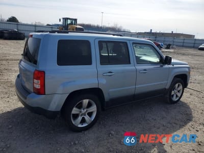 Trzecie zdjęcie samochodu z tyłu: 2013 JEEP PATRIOT LATITUDE VIN:1C4NJRFB4DD249805 - miniatura