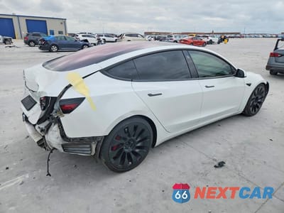 Trzecie zdjęcie samochodu z tyłu: 2020 TESLA MODEL 3 VIN:5YJ3E1EC4LF603238 - miniatura