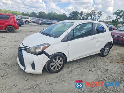 2015 TOYOTA YARIS 3-DOOR LE VNKJTUD3XFA023917 - główne zdjęcie licytacji z USA - miniatura