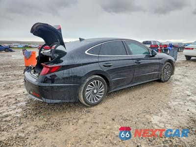 Trzecie zdjęcie samochodu z tyłu: 2023 HYUNDAI SONATA HYBRID LIMITED VIN:KMHL54JJ5PA070381 - miniatura