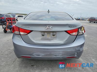 Zdjęcie 6 z 12 samochodu: 2013 HYUNDAI ELANTRA GLS VIN:KMHDH4AE0DU995711 - miniatura